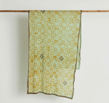 Lade das Bild in den Galerie-Viewer, STOLA  SCARF EYES OF MARRAKESH
