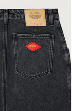 Lade das Bild in den Galerie-Viewer, JEANSROCK JOYBIRD IN 2 FARBEN
