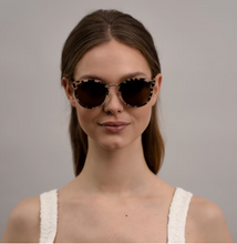 Lade das Bild in den Galerie-Viewer, Prague Sand Tortoise Brown Sonnenbrille
