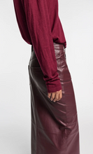Lade das Bild in den Galerie-Viewer, DELICATE STATEMENTS pullover
