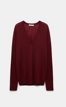 Lade das Bild in den Galerie-Viewer, DELICATE STATEMENTS pullover
