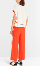 Lade das Bild in den Galerie-Viewer, Weites Tank Top aus Wollstrick
