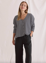 Lade das Bild in den Galerie-Viewer, gerippter Cardigan mit Knopfleiste
