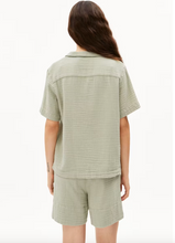 Lade das Bild in den Galerie-Viewer, MAAITE MUSSELIN BLUSE
