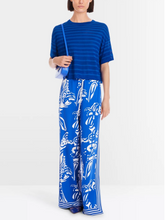 Lade das Bild in den Galerie-Viewer, Gestreifter Sweater - "Rethink Together"