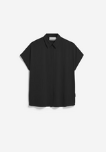 Lade das Bild in den Galerie-Viewer, LARISAANA BLACK BLOUSE
