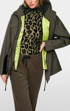 Lade das Bild in den Galerie-Viewer, Outdoor Jacke mit Kordelzug
