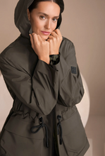 Lade das Bild in den Galerie-Viewer, Outdoor Jacke mit Kordelzug
