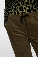 Lade das Bild in den Galerie-Viewer, Weite Cordhose WASHINGTON
