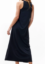Lade das Bild in den Galerie-Viewer, Bequemes Kleid
