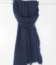 Lade das Bild in den Galerie-Viewer, Tibet  Cashmere-Schal in verschiedenen Farben

