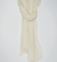 Lade das Bild in den Galerie-Viewer, Tibet  Cashmere-Schal in verschiedenen Farben
