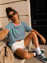 Lade das Bild in den Galerie-Viewer, Gestreiftes Oversize-T-Shirt in 2 Farben