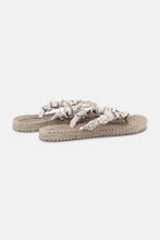 Lade das Bild in den Galerie-Viewer, Flip-flops Fabric - in 2 Farben