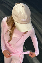 Lade das Bild in den Galerie-Viewer, Aviva Cap Taupe