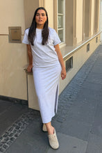 Lade das Bild in den Galerie-Viewer, Juli Maxi T-Shirt Dress Grey Melange