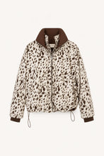 Lade das Bild in den Galerie-Viewer, Amine Reversible Jacket zum Wenden Dark Brown/Cow