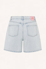 Lade das Bild in den Galerie-Viewer, Mire Denim Shorts Light Blue