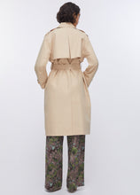 Lade das Bild in den Galerie-Viewer, Langer Trenchcoat mit Tuch Liu Jo