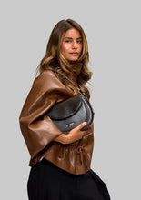 Lade das Bild in den Galerie-Viewer, Big Sister Glossy coffee