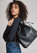 Lade das Bild in den Galerie-Viewer, Cool Companion M Black
