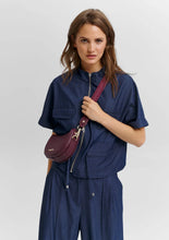 Lade das Bild in den Galerie-Viewer, Sporty Sister Tasche in 3 Farben

