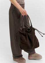 Lade das Bild in den Galerie-Viewer, Cool Companion Suede M - Coffee