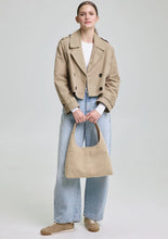 Lade das Bild in den Galerie-Viewer, Alltime Lover Suede M in 2 Farben