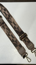 Lade das Bild in den Galerie-Viewer, Iconic Strap in 2 Farben
