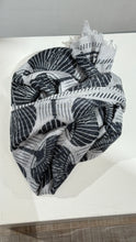 Lade das Bild in den Galerie-Viewer, Feinstes Cashmere-Tuch Felted Stole
