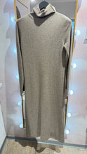 Lade das Bild in den Galerie-Viewer, Ailina Kleid in 3 Farben
