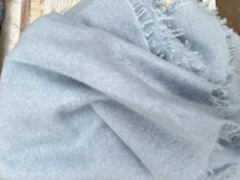 Lade das Bild in den Galerie-Viewer, Tibet  Cashmere-Schal in verschiedenen Farben
