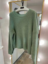 Lade das Bild in den Galerie-Viewer, Basic Strickpulli in 2 Farben
