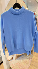 Lade das Bild in den Galerie-Viewer, Heidi Pullover azure