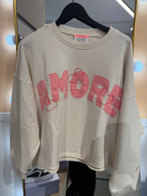 Lade das Bild in den Galerie-Viewer, AMORE Sweatshirt