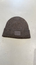 Lade das Bild in den Galerie-Viewer, Hey Beanie Mütze in 3 Farben
