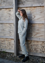 Lade das Bild in den Galerie-Viewer, JOGGINGHOSE LIGHT GREY

