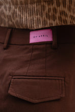 Lade das Bild in den Galerie-Viewer, Wide Leg Bundfaltenhose – Dark Brown