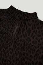 Lade das Bild in den Galerie-Viewer, Lavinia Volant Dress Leo Truffle