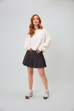 Lade das Bild in den Galerie-Viewer, Light Sweater Mental Health White
