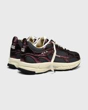 Lade das Bild in den Galerie-Viewer, The Re-Run Cracked Sneaker in 2 Farben