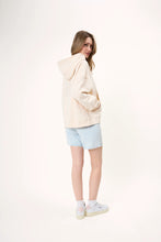 Lade das Bild in den Galerie-Viewer, BF Zip Hoodie Flower Beige