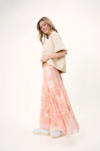Lade das Bild in den Galerie-Viewer, Karo Short Sleeve Sweater Beige