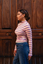 Lade das Bild in den Galerie-Viewer, Gestreiftes Slim Fit Longsleeve – Pink Stripe