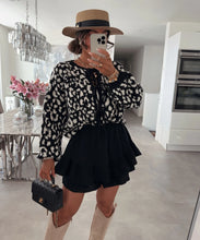 Lade das Bild in den Galerie-Viewer, Musselin Hosenrock Alexis in 2 Farben