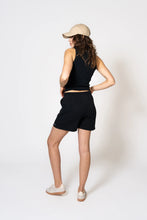 Lade das Bild in den Galerie-Viewer, Sweatshorts in 2 Farben
