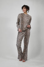 Lade das Bild in den Galerie-Viewer, Rosie Slit Pants Leo
