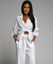 Lade das Bild in den Galerie-Viewer, Oversize Musselin Bluse Freya in 3 Farben