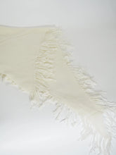 Lade das Bild in den Galerie-Viewer, SUMA -Kaschmir-Schal in verschiedenen Farben