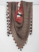 Lade das Bild in den Galerie-Viewer, BIG KISS - Cashmere-Schal  Mokka / Rubywine
